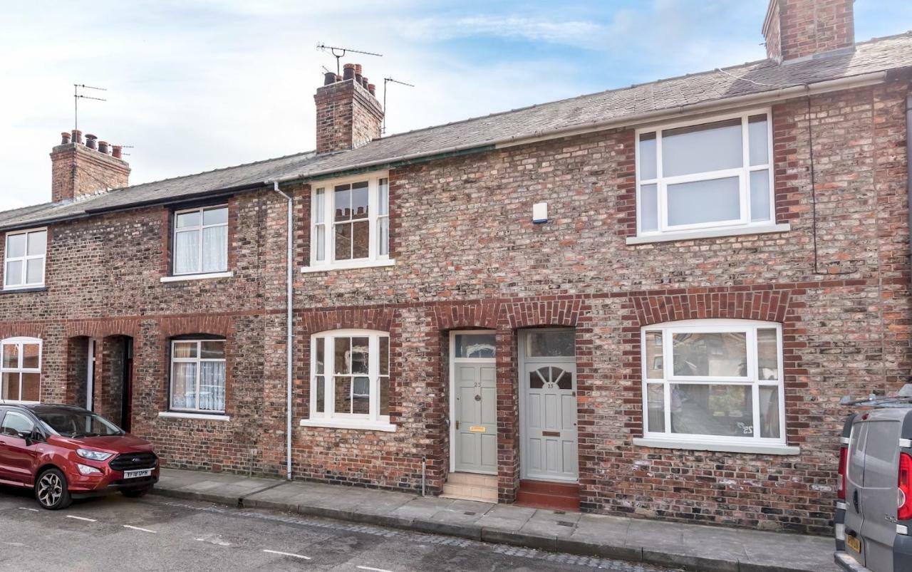 Apartmán Charming Base For 5 Near Bishy Rd Pass The Keys York Exteriér fotografie