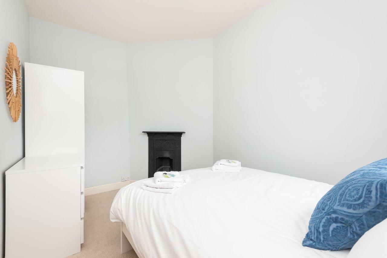 Apartmán Charming Base For 5 Near Bishy Rd Pass The Keys York Exteriér fotografie