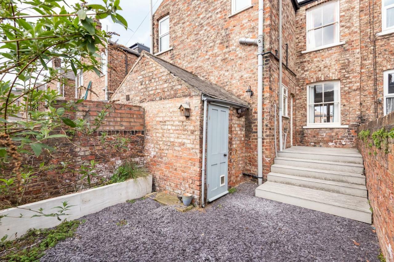 Apartmán Charming Base For 5 Near Bishy Rd Pass The Keys York Exteriér fotografie