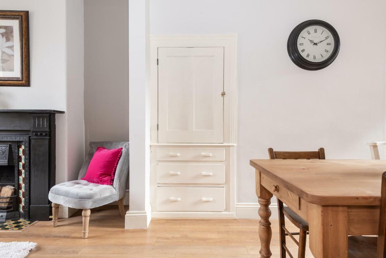 Apartmán Charming Base For 5 Near Bishy Rd Pass The Keys York Exteriér fotografie