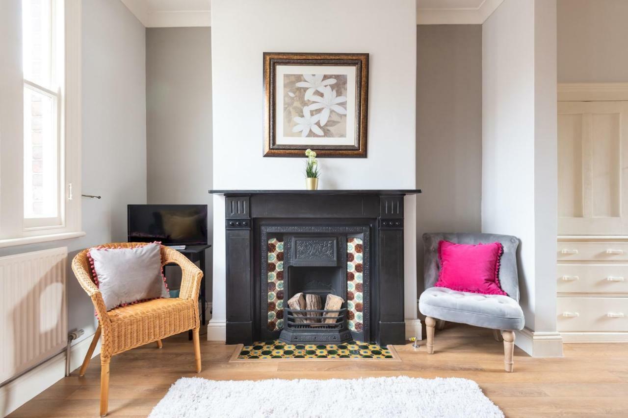 Apartmán Charming Base For 5 Near Bishy Rd Pass The Keys York Exteriér fotografie